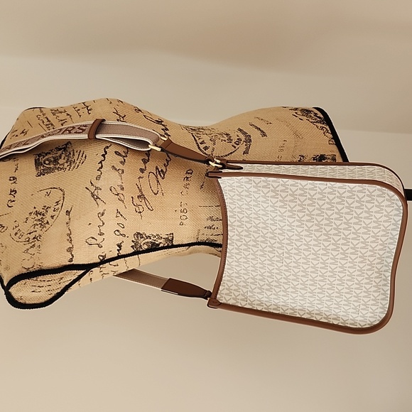Michael Kors Cream and Brown Crossbody Bag - Picture 14 of 14